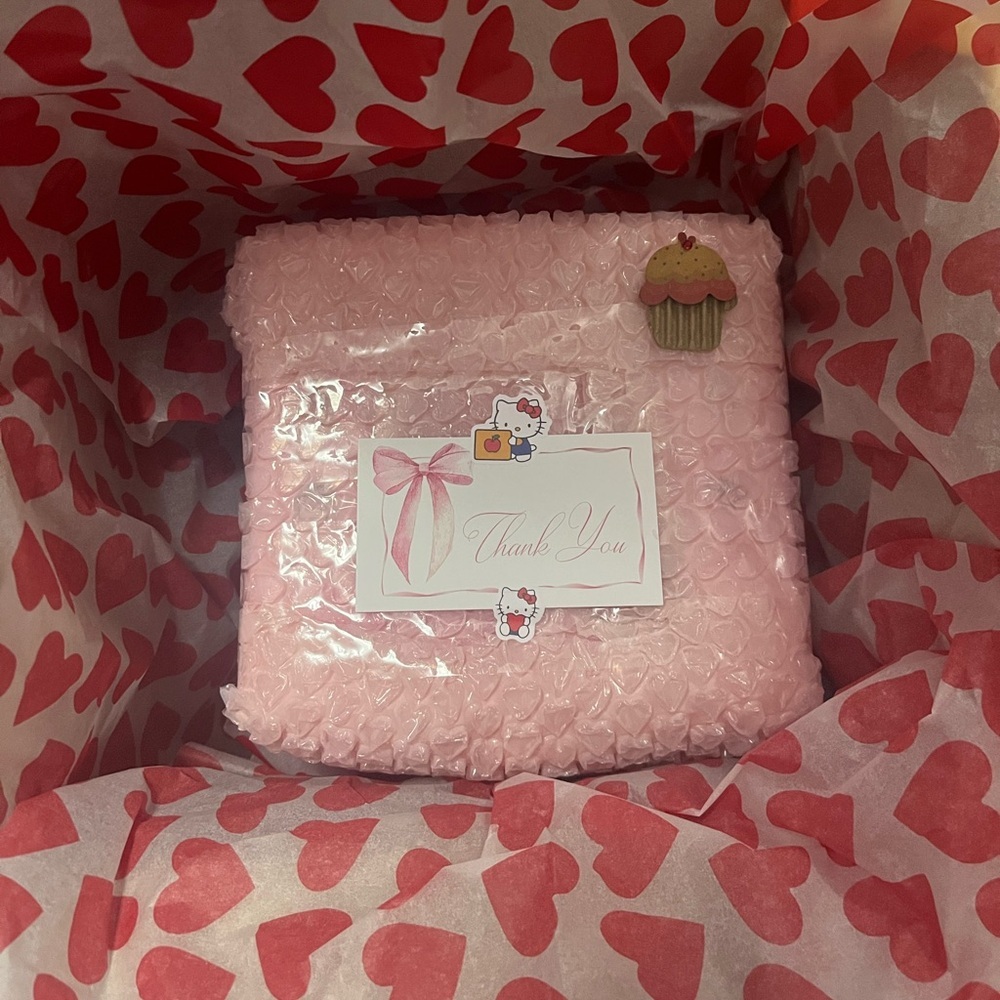 How I wrap up your items 💖 - Picture 15 of 16
